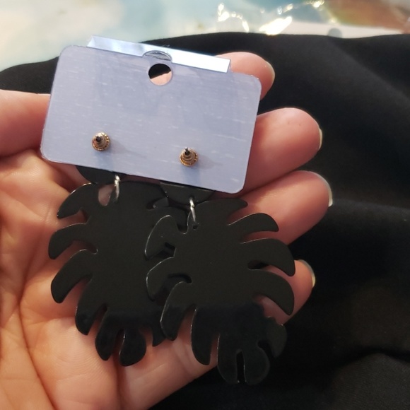 Blue leaf dangle earrings handmade statement - Picture 2 of 2